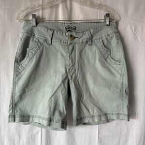 Jag Jeans Green Stretch Shorts Size 10 Flap Pockets